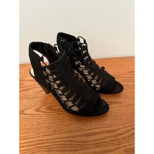 VINCE CAMUTO cutout gladiator sandal